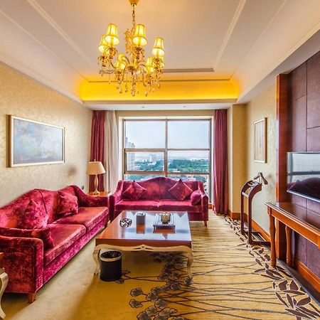 Grand Skylight International Hotel Vuhaj Kültér fotó