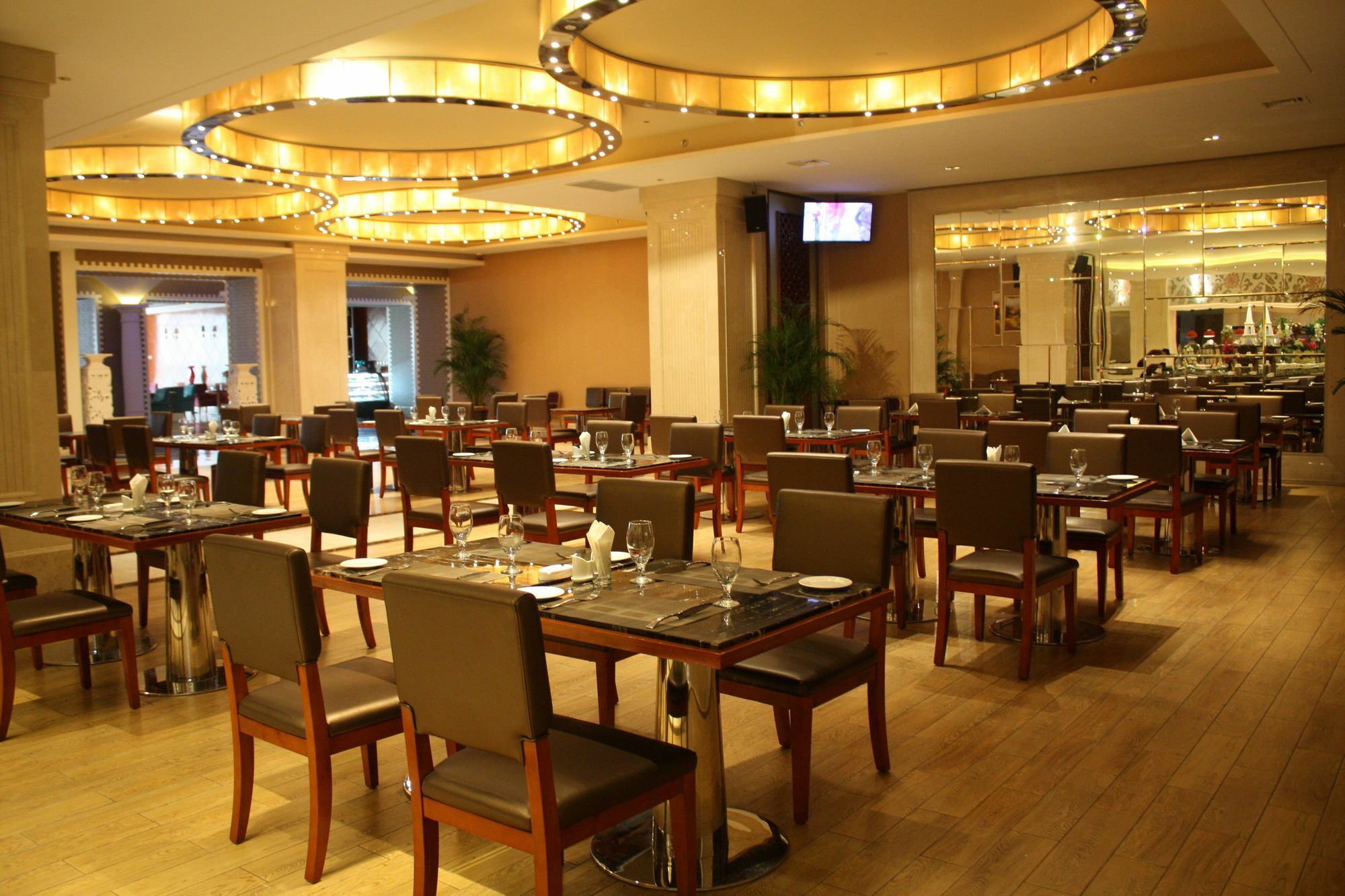 Grand Skylight International Hotel Vuhaj Kültér fotó